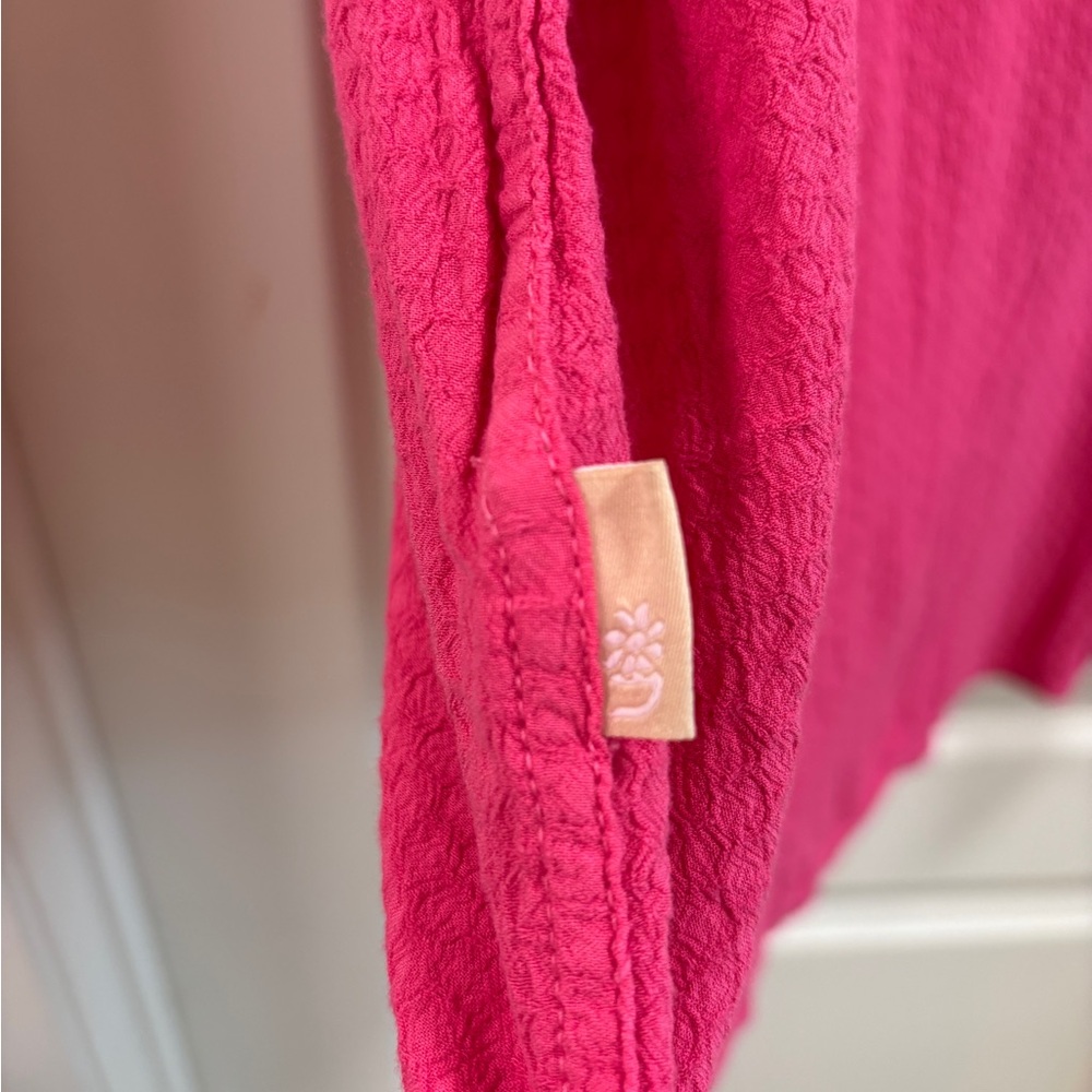 Urban Outfitters Hot Pink Button Down Drape Shirt Size L Oversized Short Sleeve - Picture 6 of 8